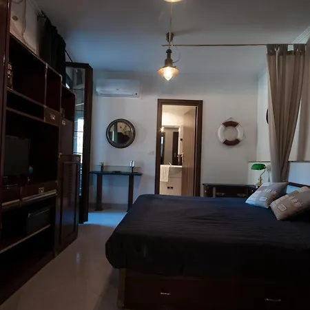 Hotel Bike Overland Toirano
