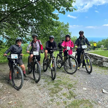 Hotel Bike Overland Toirano